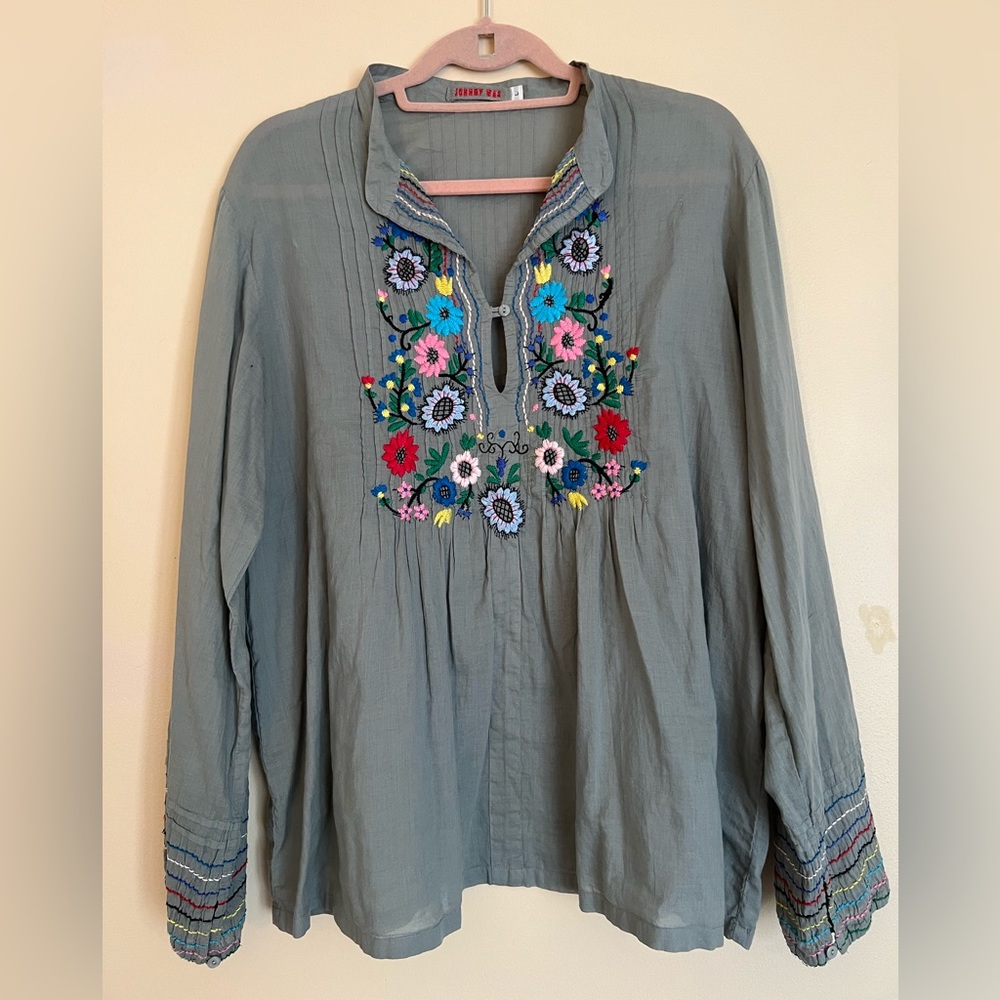 Johnny Was Embroidered Top - Large